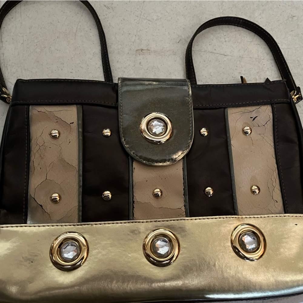 Chic Black and Gold Women's Shoulder Bag